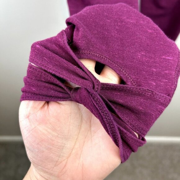 Maroon athletic leggings size medium - Picture 3 of 4